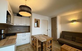 Studio Les Menuires, 1 pièce, 4 personnes - FR-1-452-52